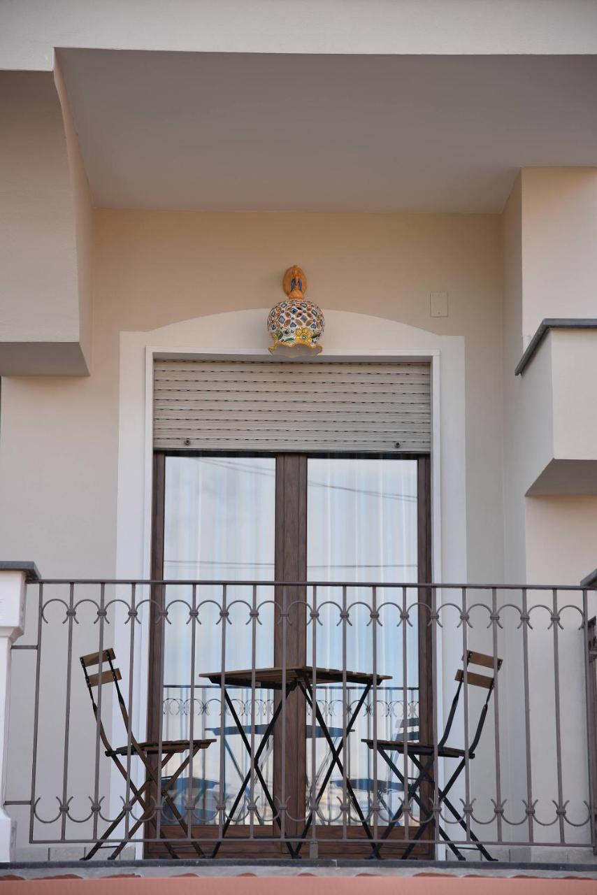 كاستيلاّماري دي ستا B&B Le Cycas المظهر الخارجي الصورة