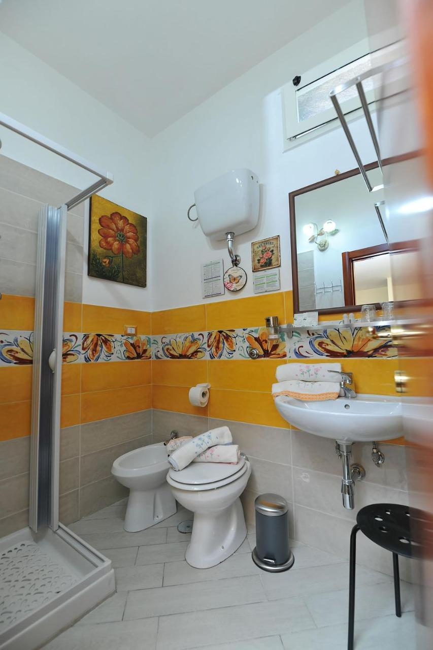 كاستيلاّماري دي ستا B&B Le Cycas المظهر الخارجي الصورة